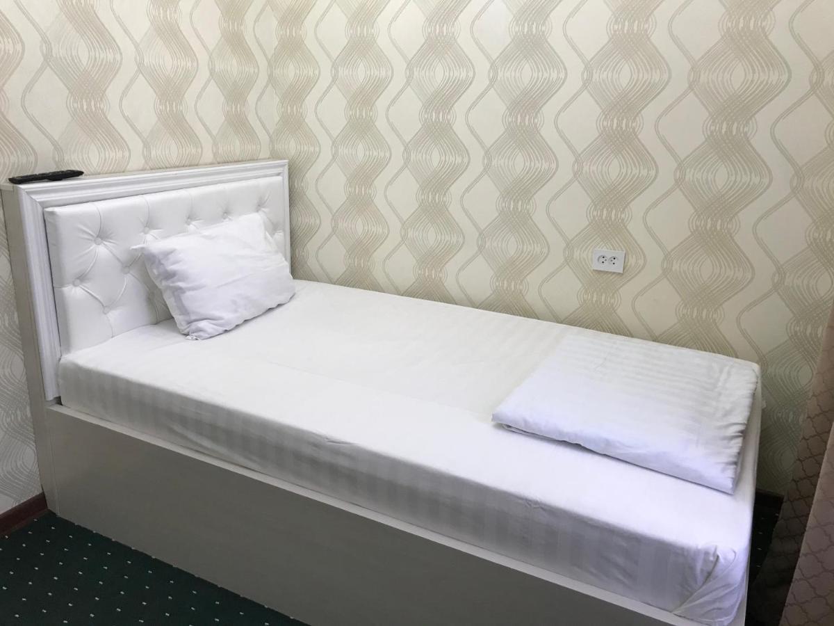 Emir Plaza Hotel Turkistan Buitenkant foto