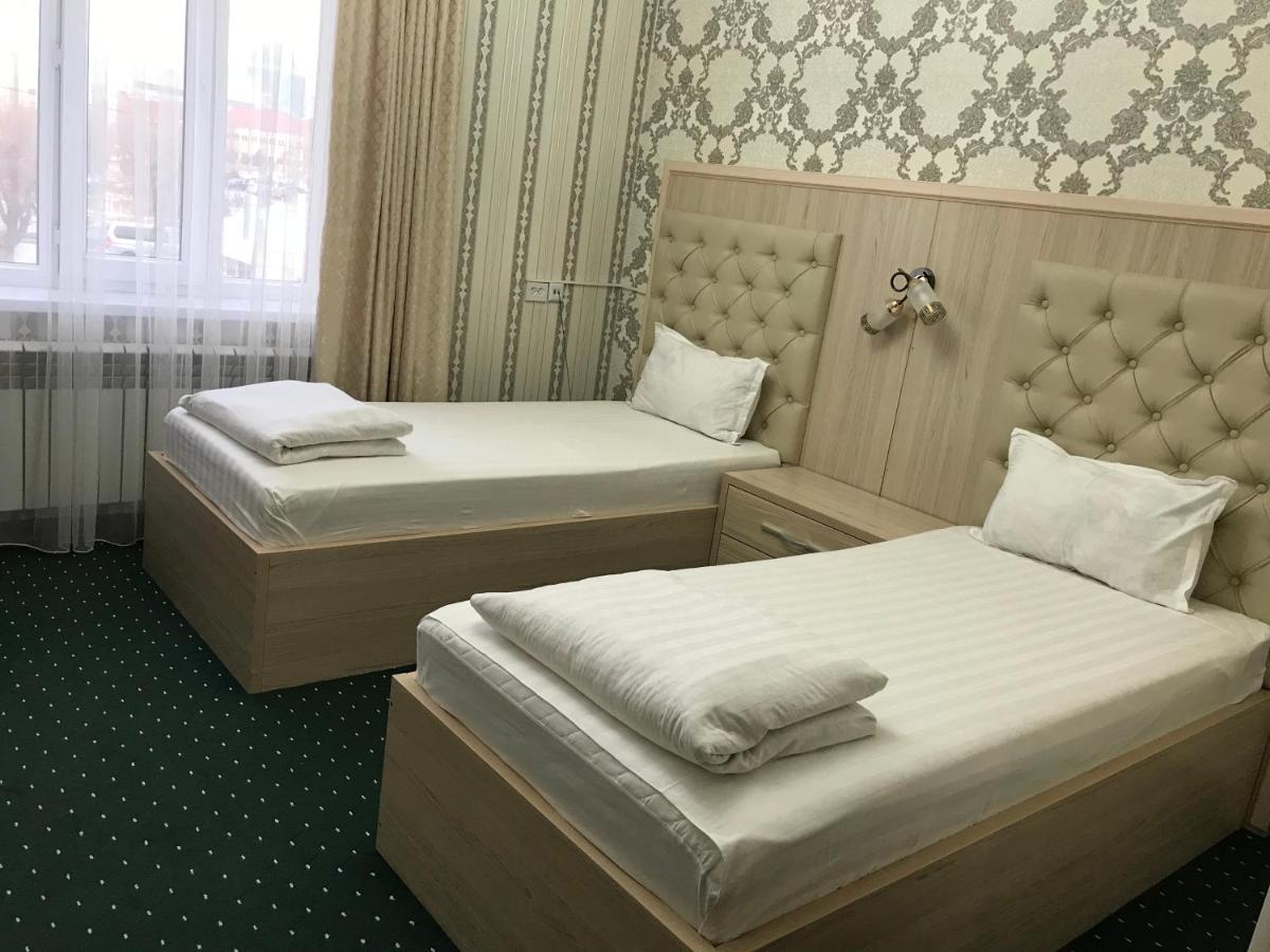 Emir Plaza Hotel Turkistan Buitenkant foto